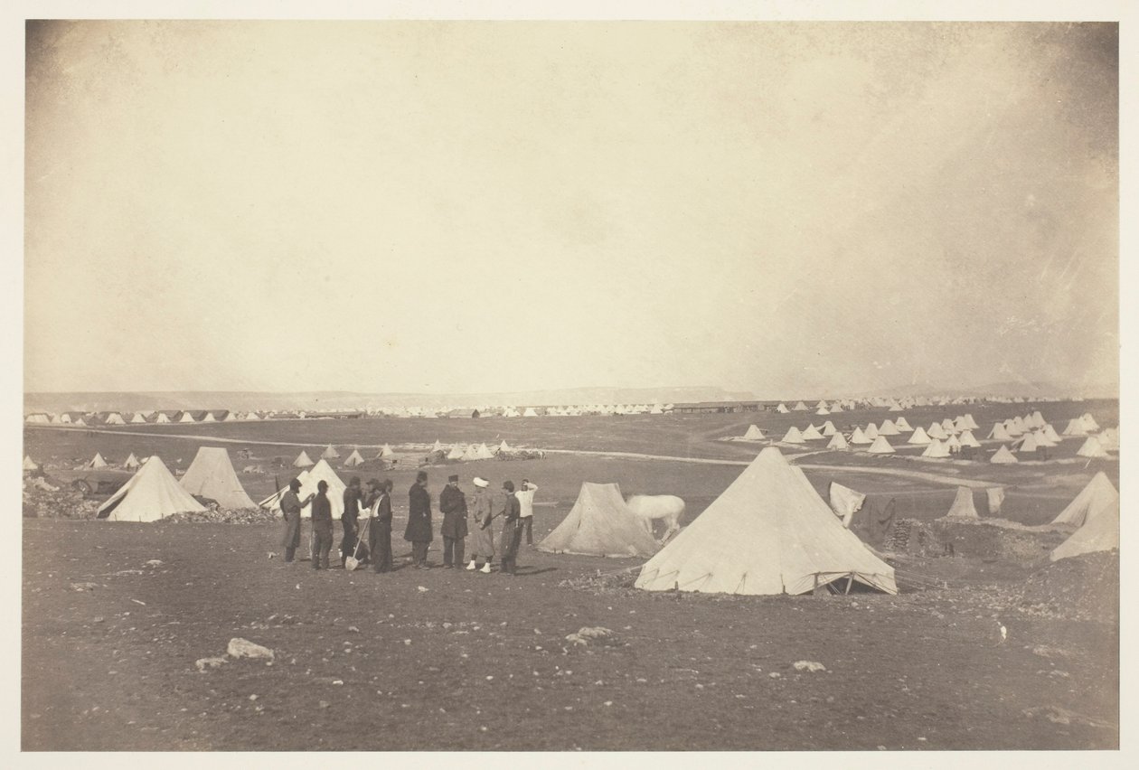 Quartiers du général Bosquet regardant vers la ferme Mackenzie - Roger Fenton