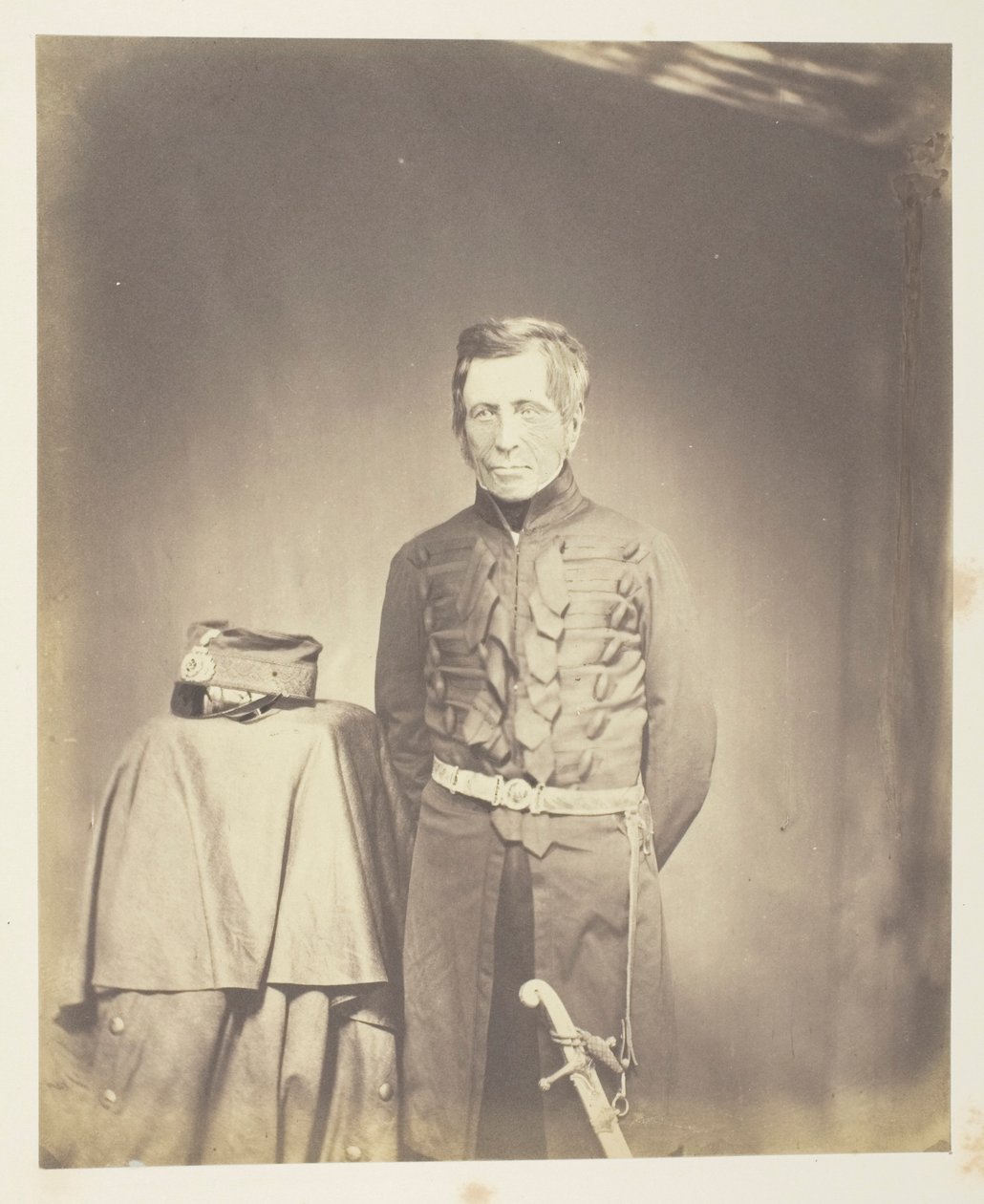 Général Sir J. Burgoyne, baronnet, G.C.B. - Roger Fenton