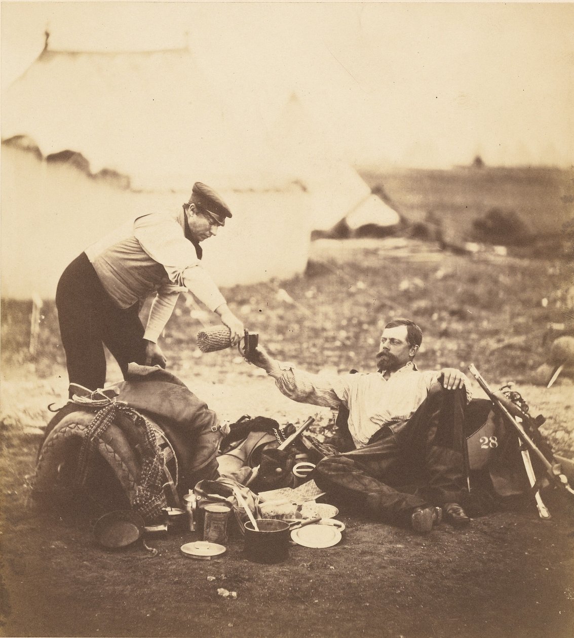 Le lieutenant-colonel Hallewell, sa journée de travail terminée. - Roger Fenton