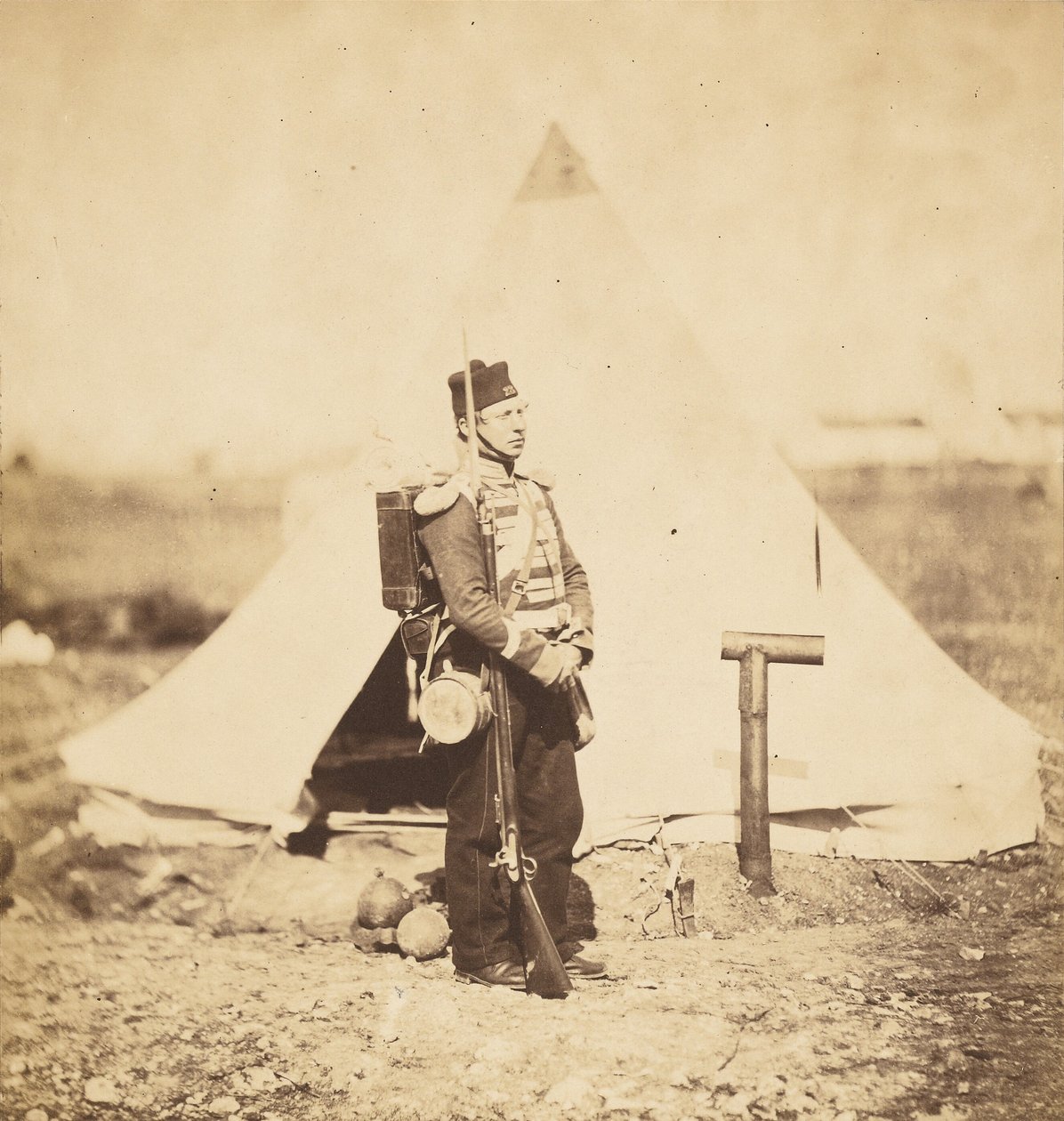 Soldat en tenue de marche complète - Roger Fenton