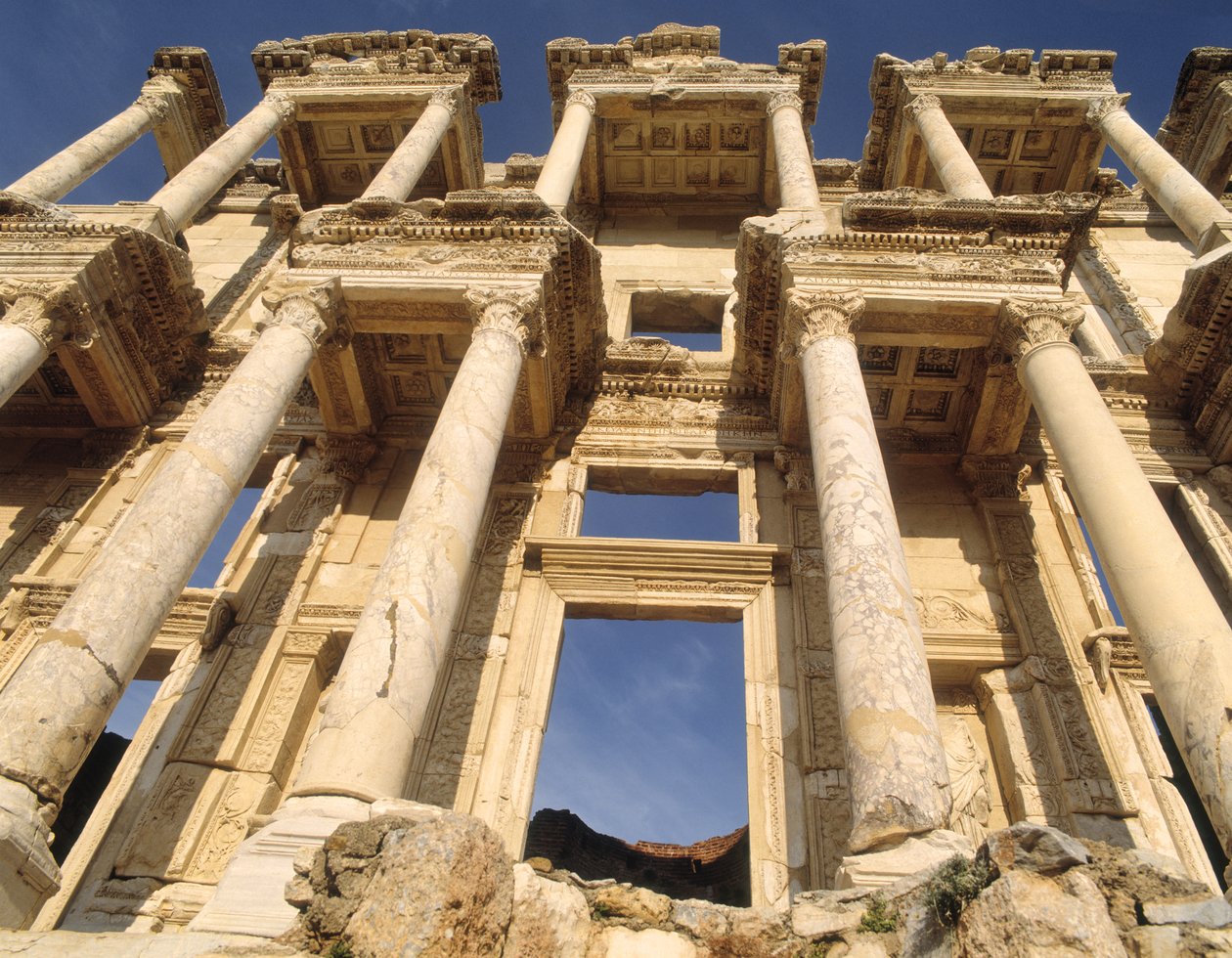 La bibliothèque de Celsus, construite en 135 après J.-C. - Roman