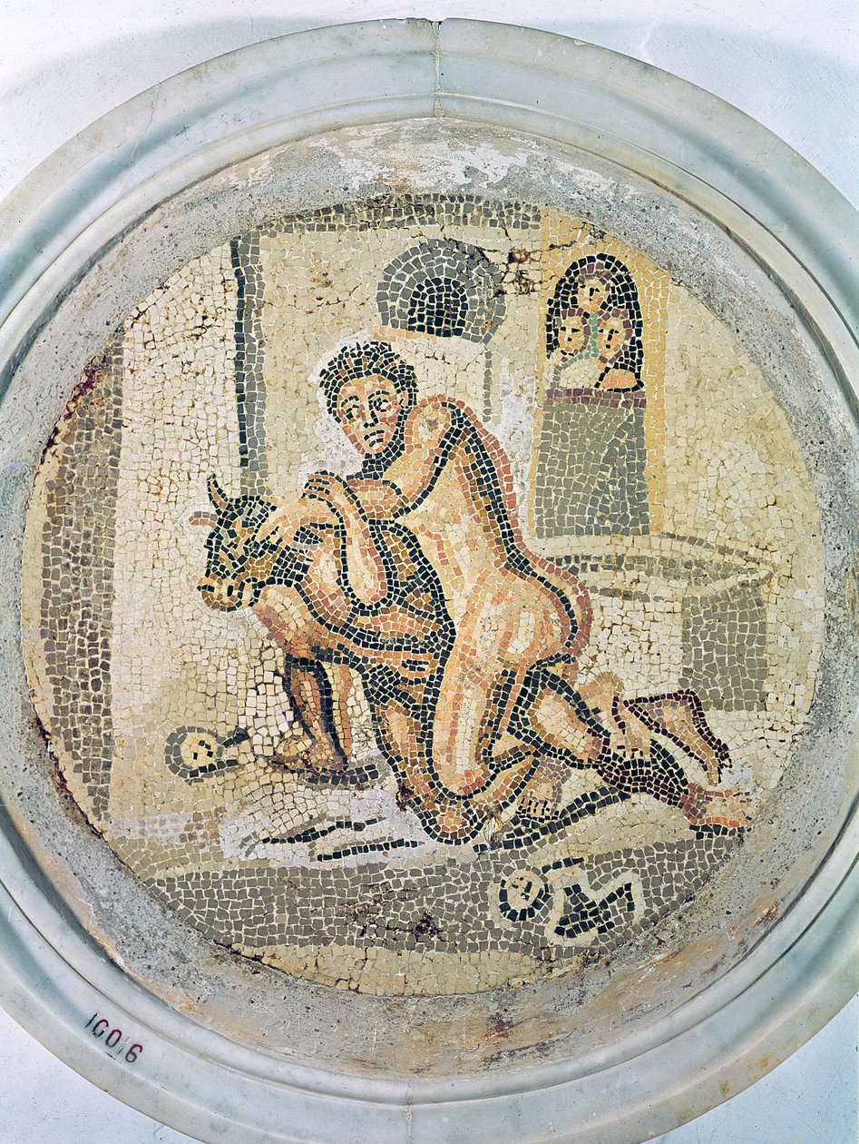 Thésée luttant contre le Minotaure dans le Labyrinthe - Roman Imperial Period