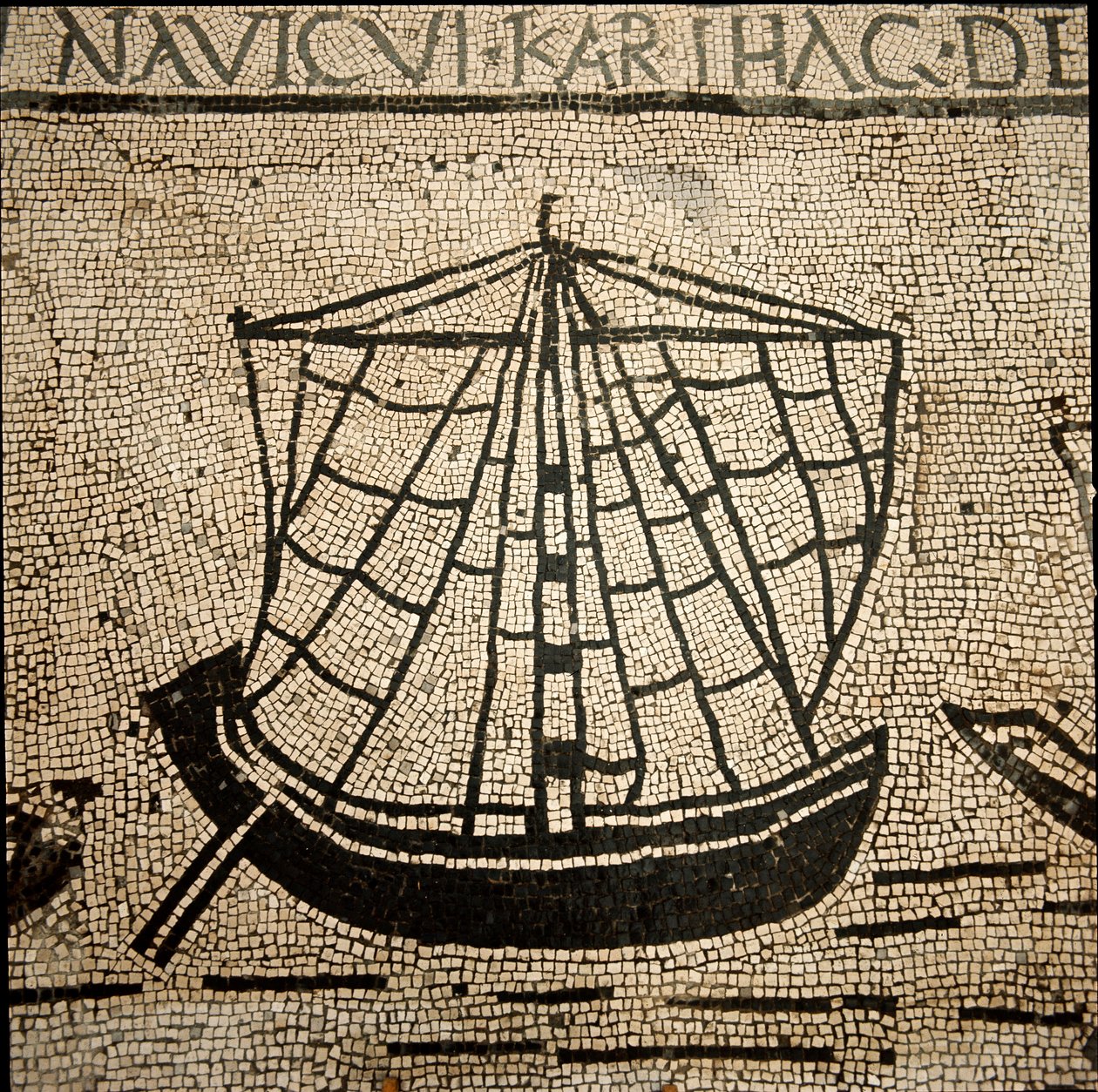 Art romain : navire de charge. Mosaïque du 3ème siècle apr. J.-C. Ostie, Piazzale delle Corporazioni. Italie - Art romain : un navire chargé de marchandises. Mosaïque au sol. 3ème siècle av. J.-C. Piazzale delle Corporazioni, Ostie, Italie - Roman