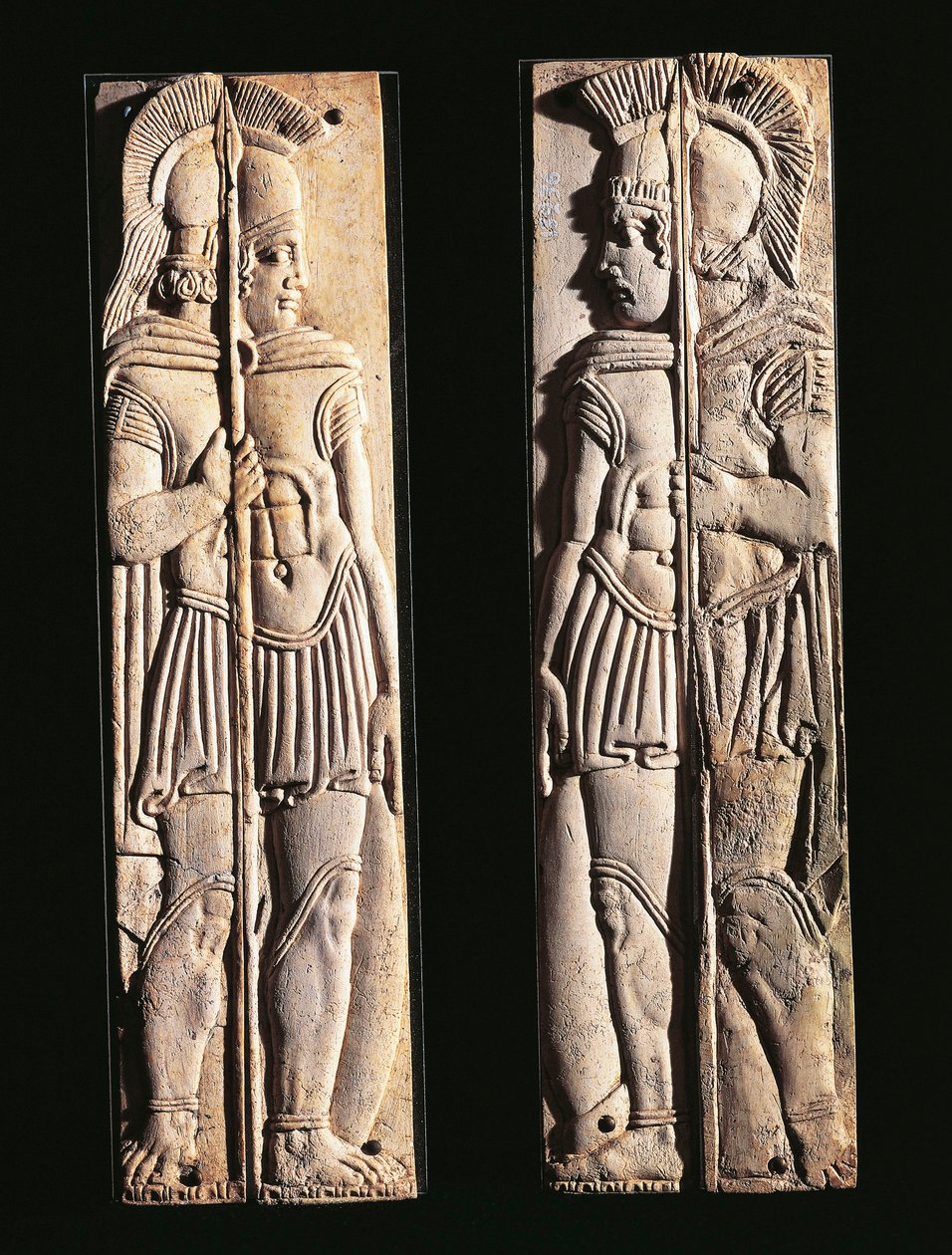 Civilisation romaine, paire de sculptures en os de guerriers, de Préneste, région du Latium, Italie - Roman