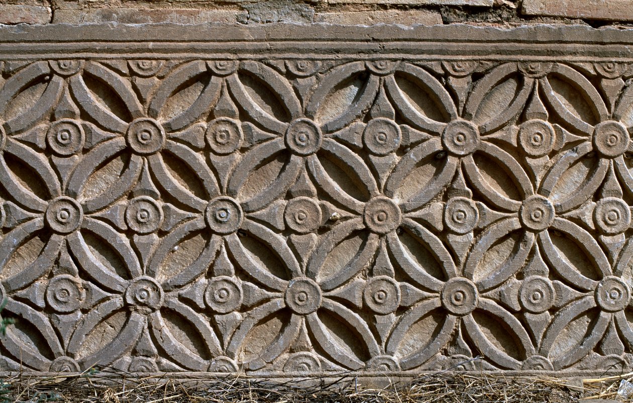 Fragment architectural avec décoration sculptée, Haute période impériale (27 av. J.-C.-395 apr. J.-C.) - Roman Imperial Period