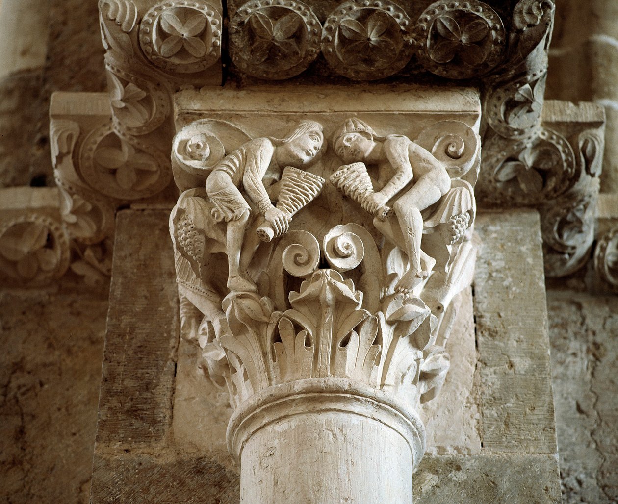 Représentation des Vents (chapiteau sculpté) - Romanesque