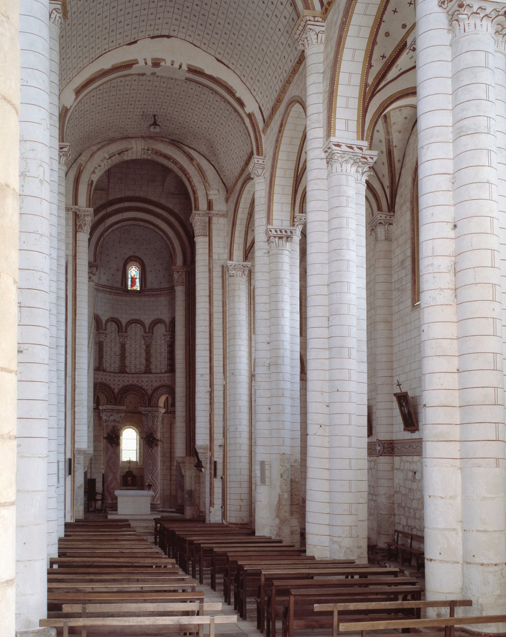 Vue de la nef - Romanesque