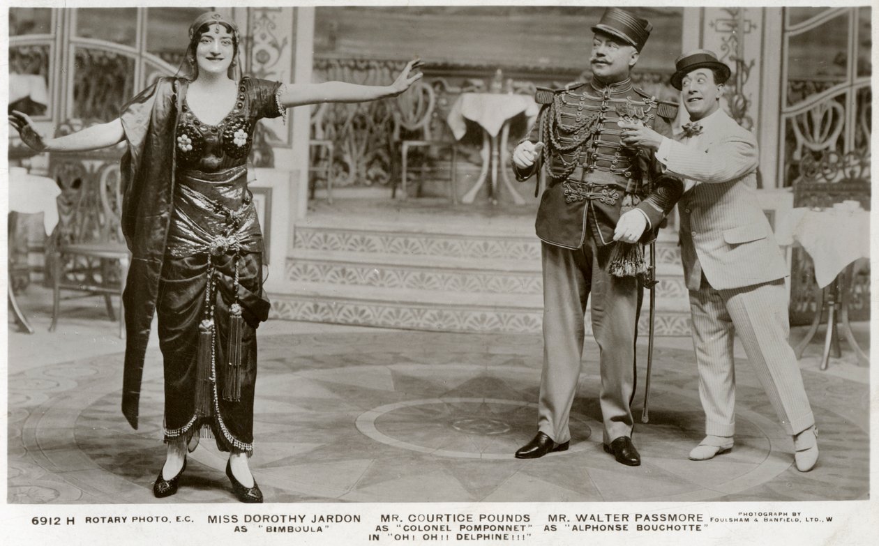 Membres de la distribution de Oh! Oh! Delphine!!!, vers 1916 - Rotary Photo