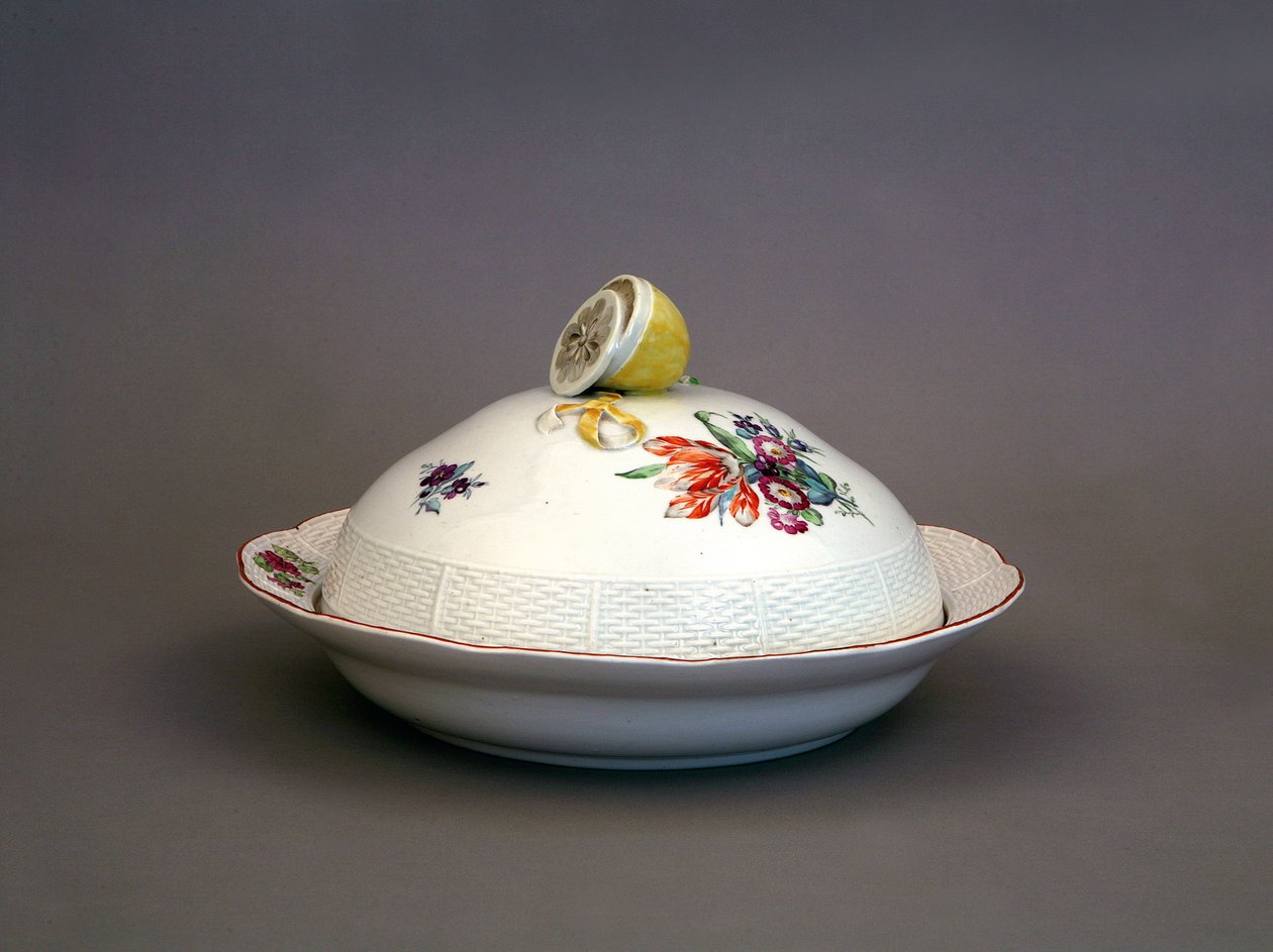 Soupière du service de table en porcelaine impériale, Manufacture impériale de porcelaine, 1775-1780 - Russian Master