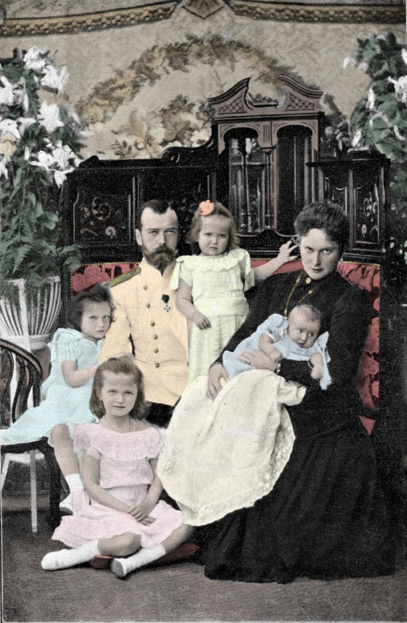 Portrait de famille du Tsar Nicolas II (1868-1918) Vers 1901-1902 - Russian Photographer