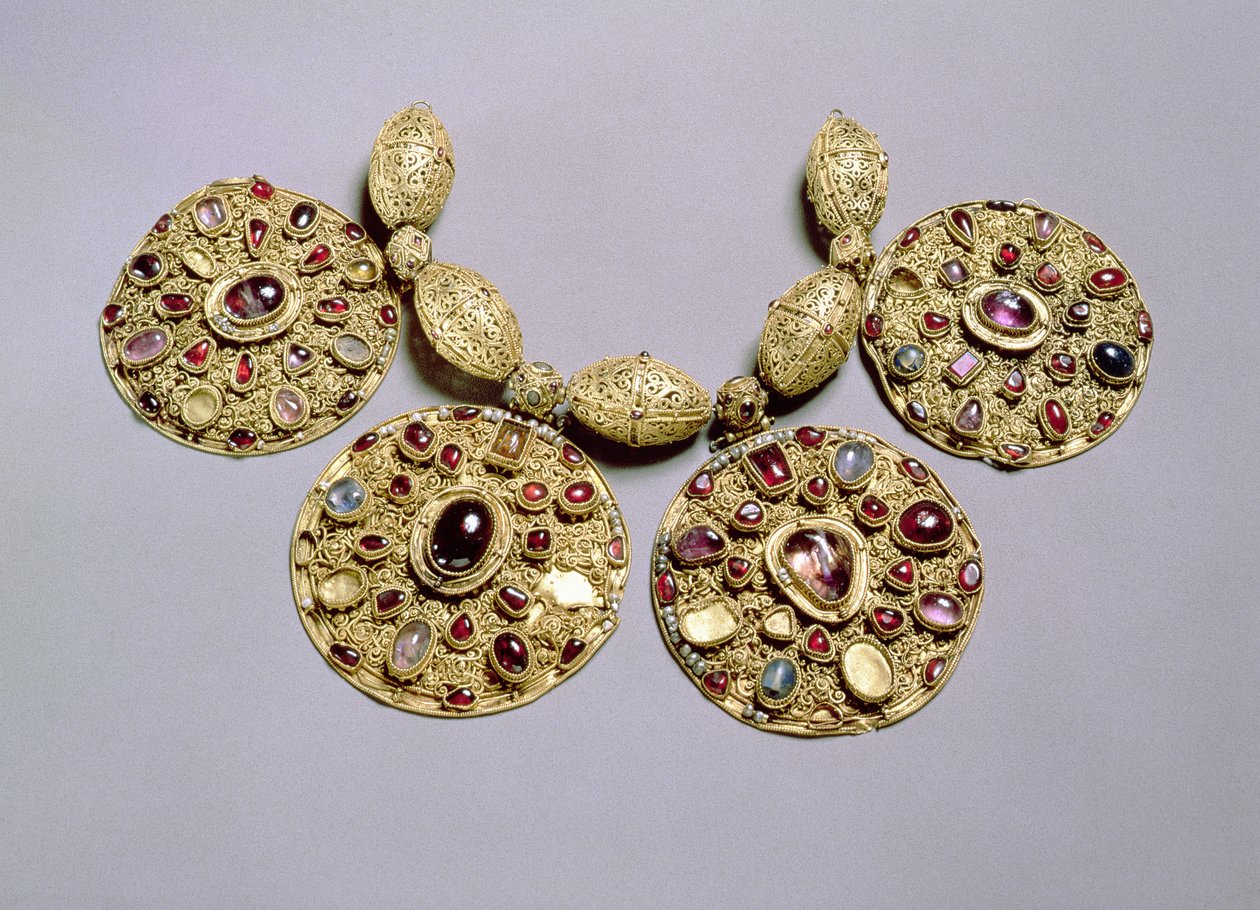 Médaillons du collier de Barmy, avec décoration de filigrane et de granulation, Rayazan, XIIe siècle - Russian School