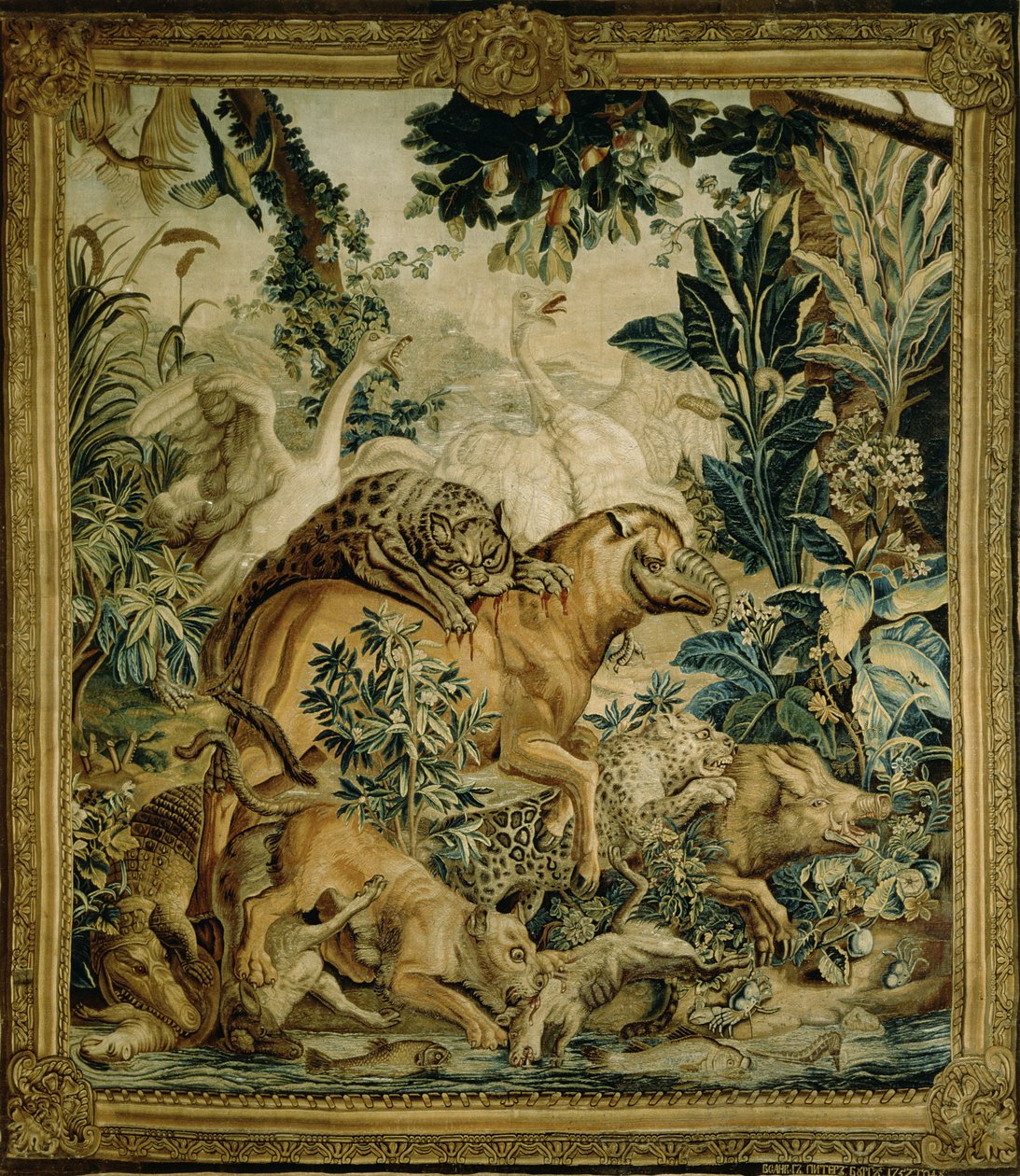 Tapisserie représentant des bêtes sauvages se battant à un point d