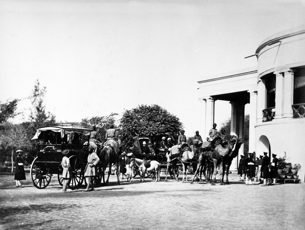 Lieutenant-gouverneur du Pendjab et son carrosse à chameaux, 1864 - Samuel Bourne