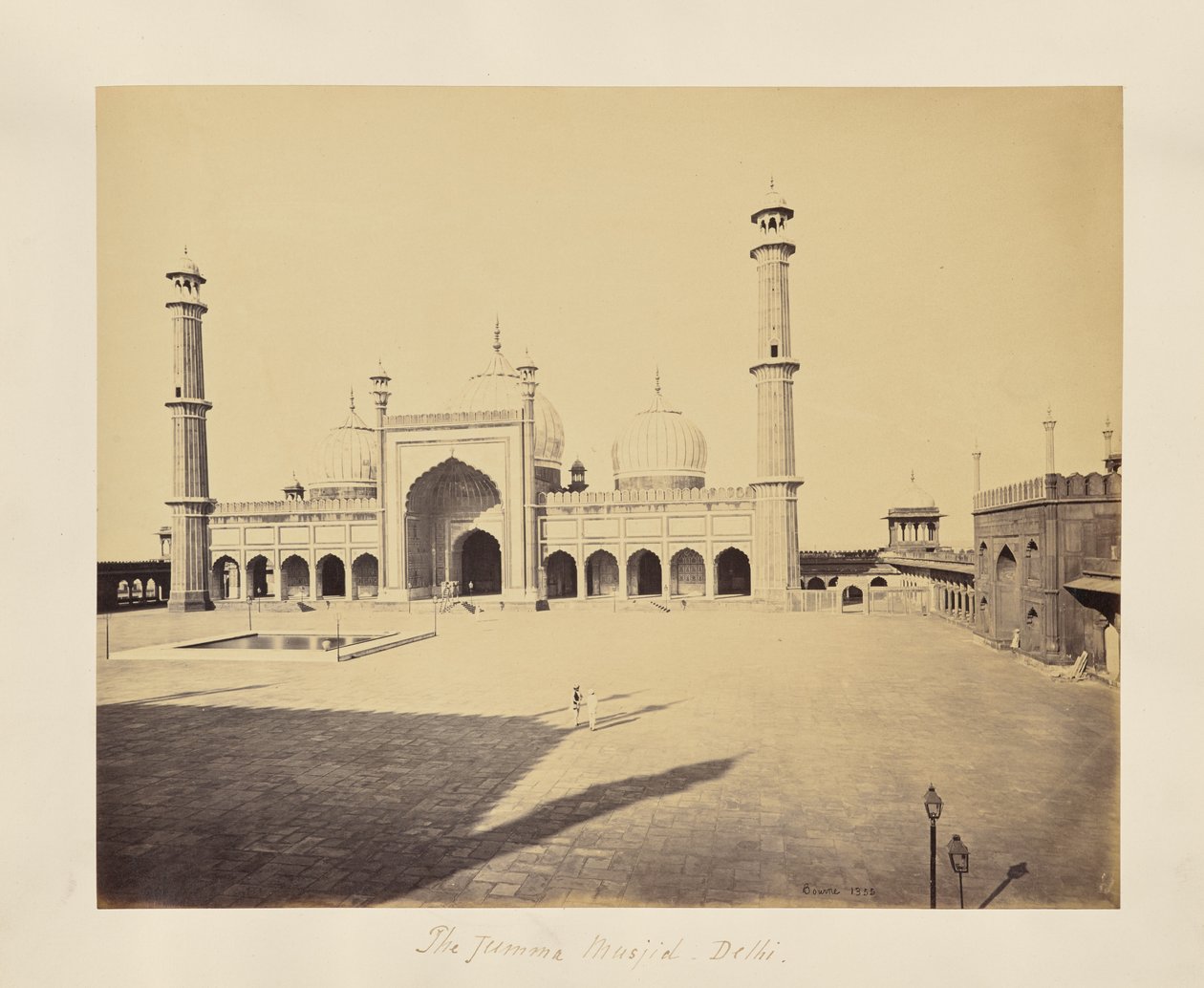 Delhi ; la Jumma Musjid, la mosquée et la cour quadrangulaire - Samuel Bourne