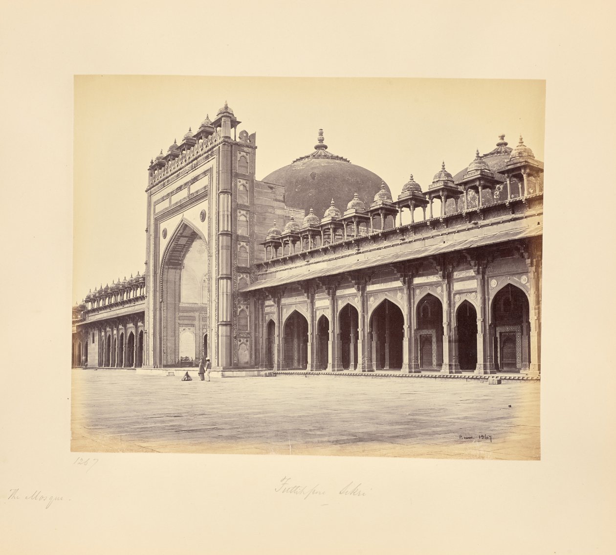 Fatehpur Sikri ; la mosquée du côté ouest du quadrilatère - Samuel Bourne