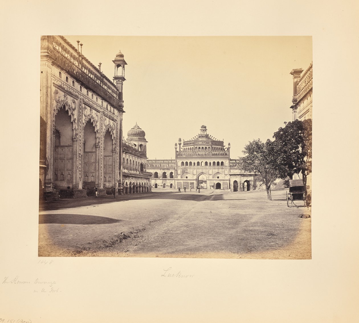 Lucknow; le Roumi Darwaza dans le fort - Samuel Bourne
