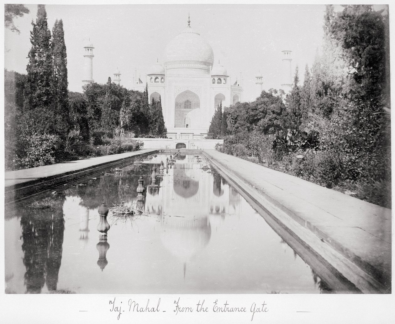Taj Mahal, depuis la porte d