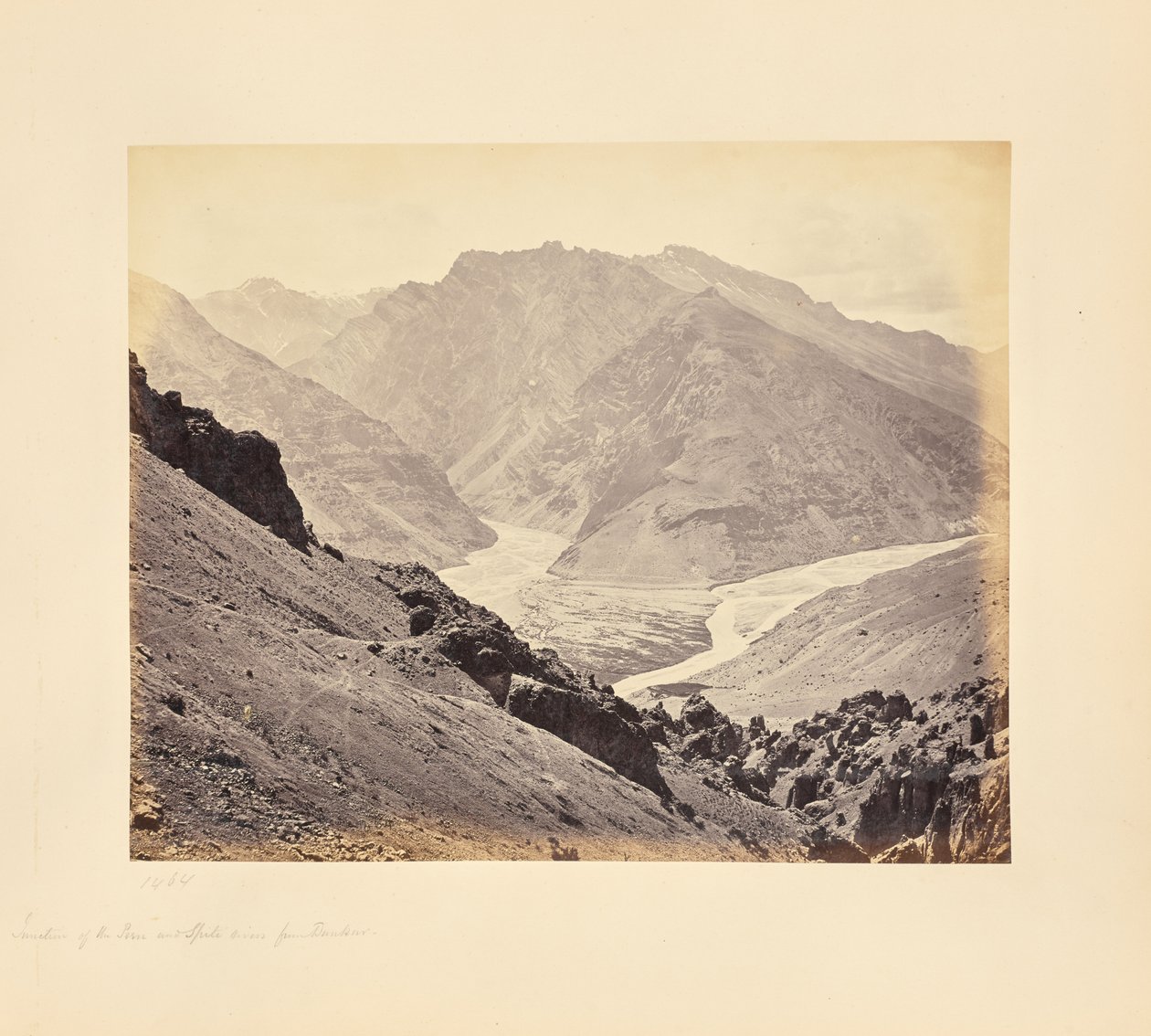 Le confluent des rivières Peen et Spiti, vu de Dunkar - Samuel Bourne