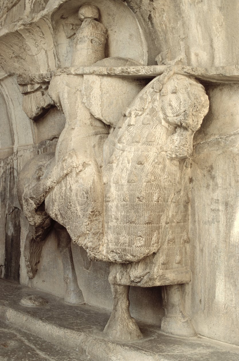 Sculpture de Khosrow Parviz sur son cheval Shabdiz avec l