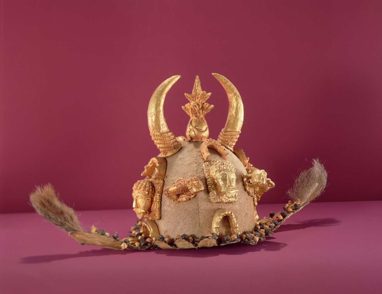 Casque Asante porté par des fonctionnaires, du Ghana - School African