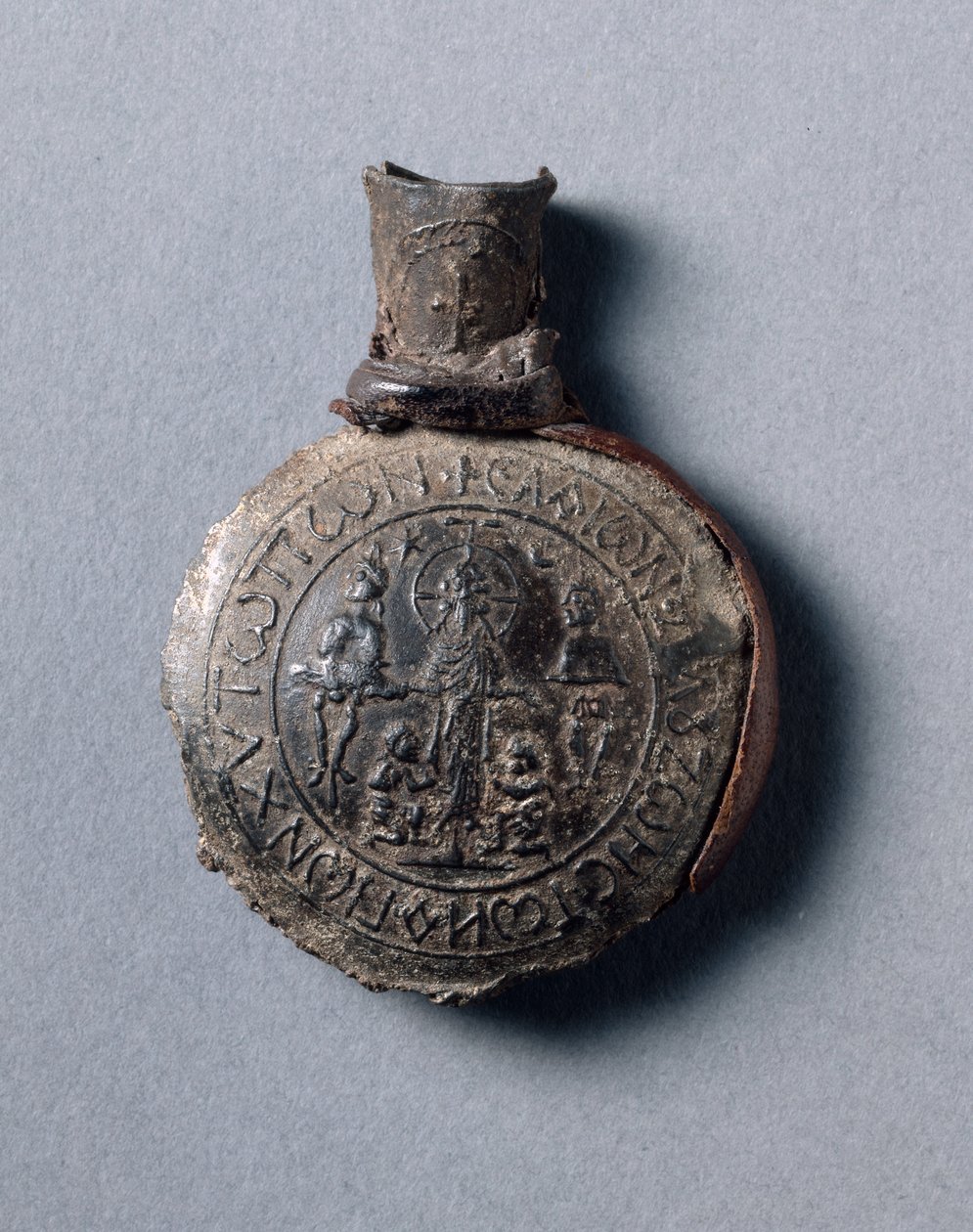 Ampoule de pèlerin avec scènes de la Crucifixion (recto) et de l