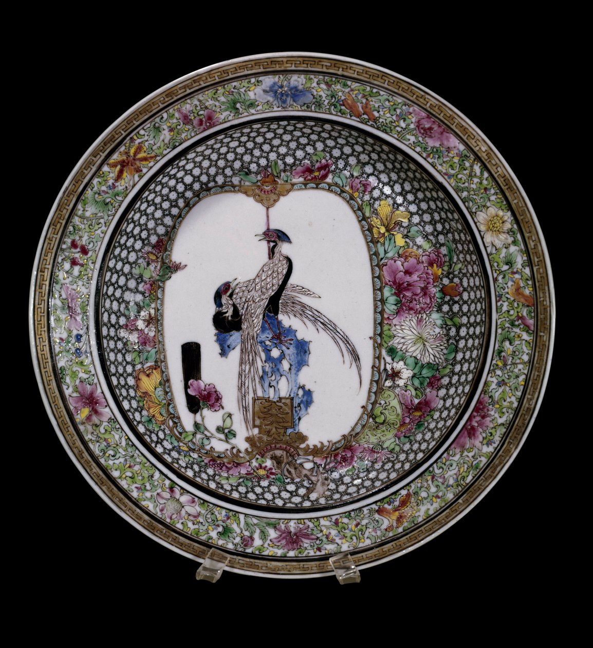 Art chinois : assiette en céramique de la famille rose décorée d