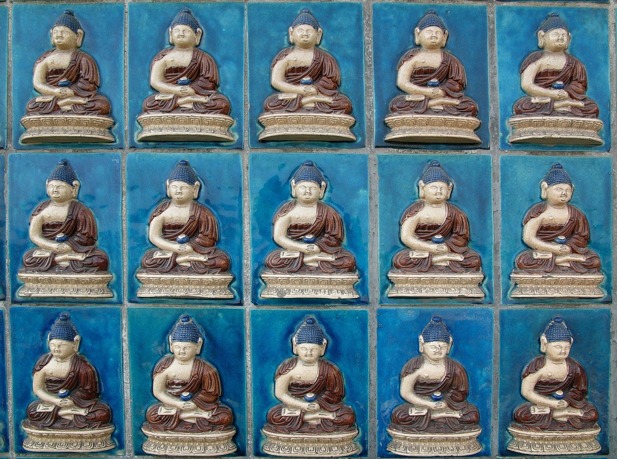 Mur de petits Bouddhas sur l