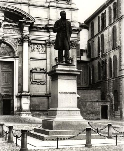 Monument à Alessandro Manzoni (1785-1873) - School Italian