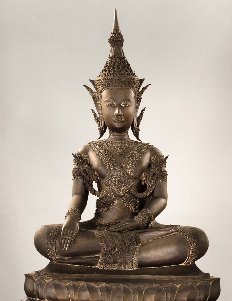 Bouddha grandeur nature en tenue royale - School Siamese