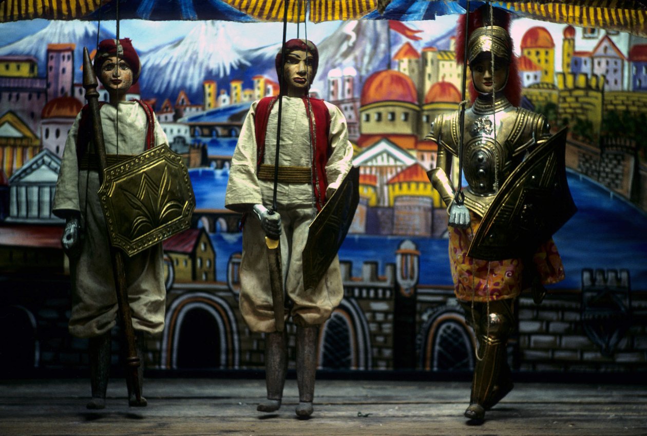 Puppi, Palerme, Sicile, Italie. Ces marionnettes siciliennes appartiennent à une ancienne tradition visant à raconter aux Siciliens l