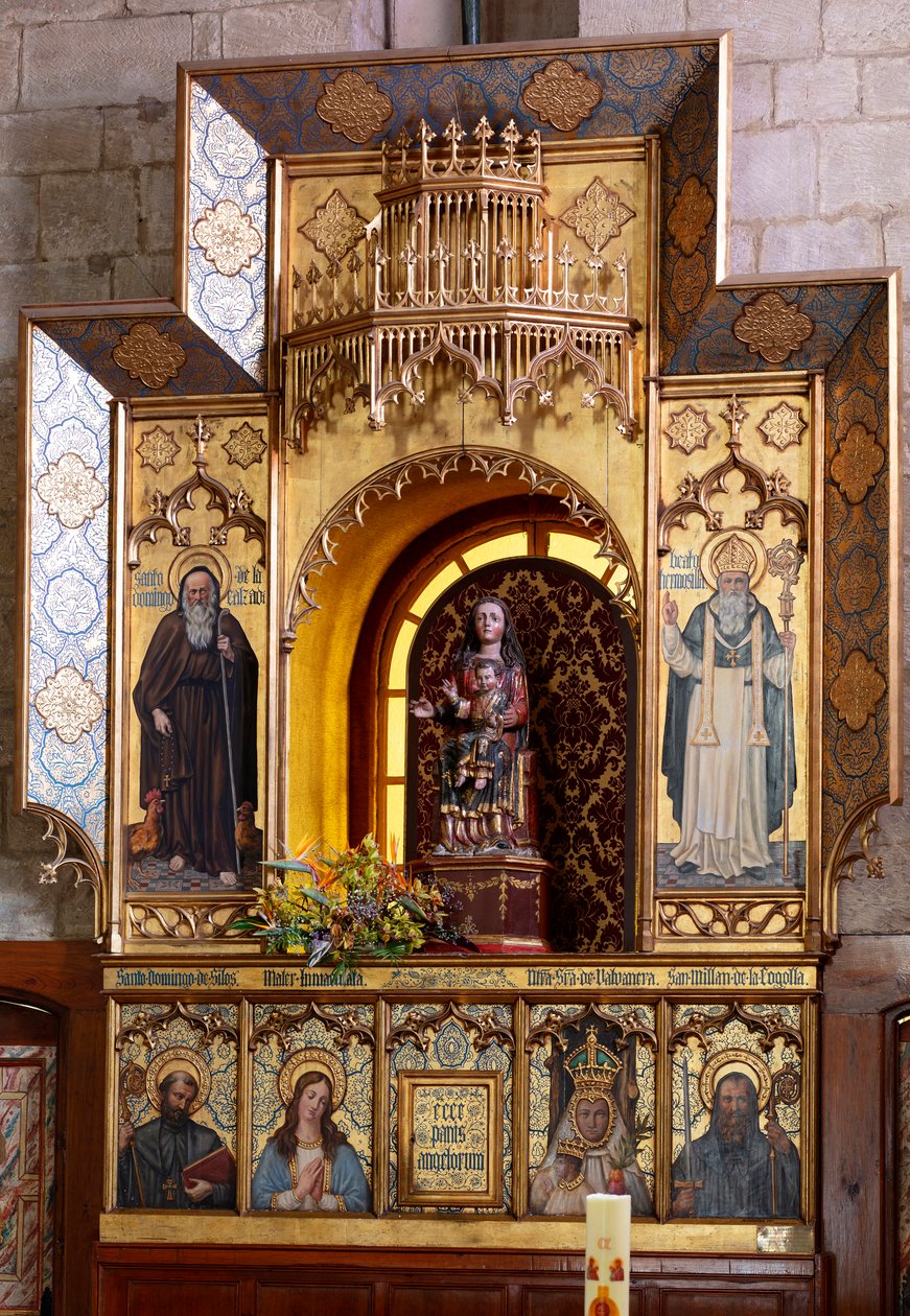 Ermitage (Ermita de Nuestra Señora de La Plaza). Intérieur. Autel - School Spanish