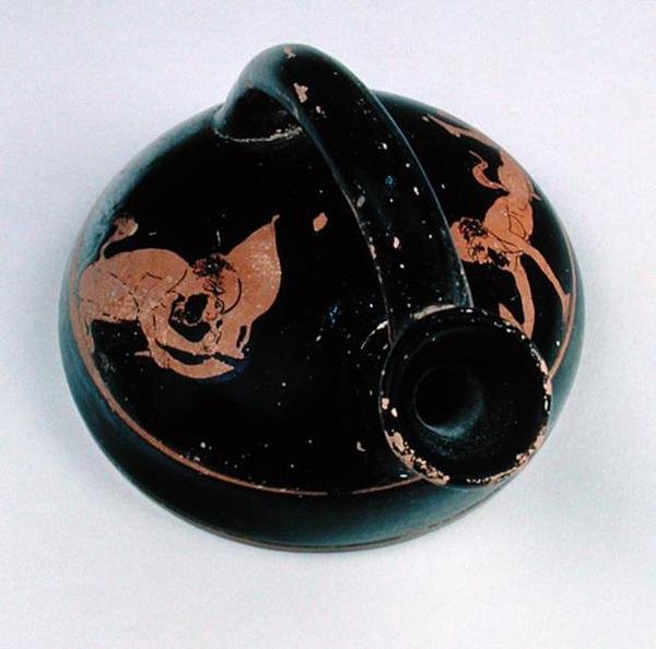 Askos à figures rouges attiques, de la tombe II à Nymphaeum en Crimée, vers 430 av. J.-C. - Scythian
