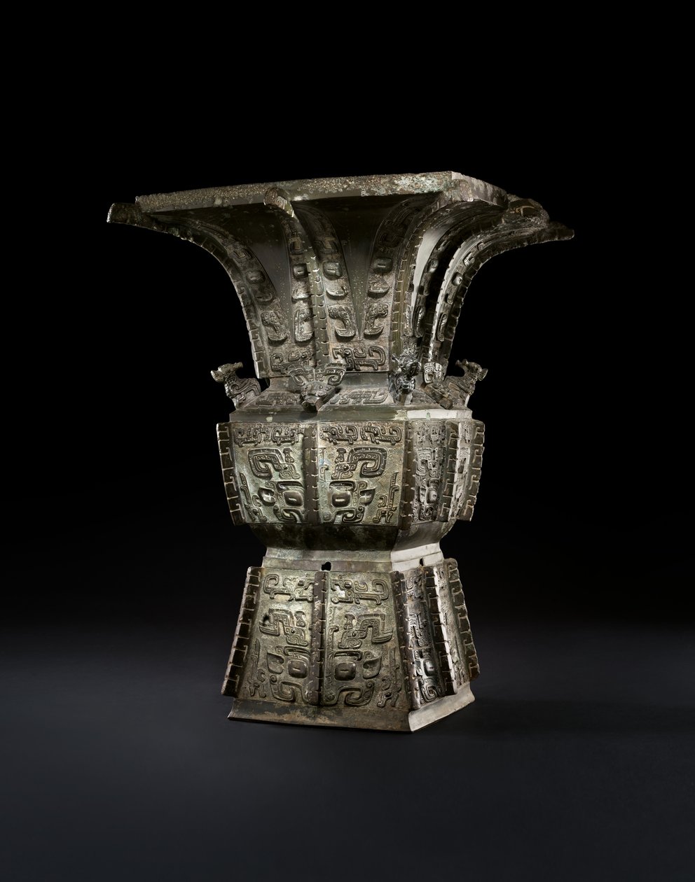 Vase rituel à vin, Fangzun - Shang Dynasty Chinese School