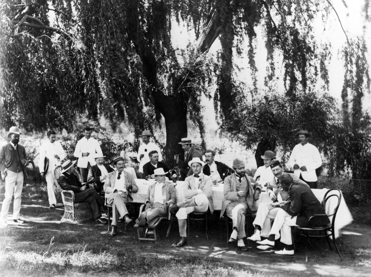 Joueurs de cricket anglais au petit-déjeuner, Willow Grove, Johannesburg - South African Photographer