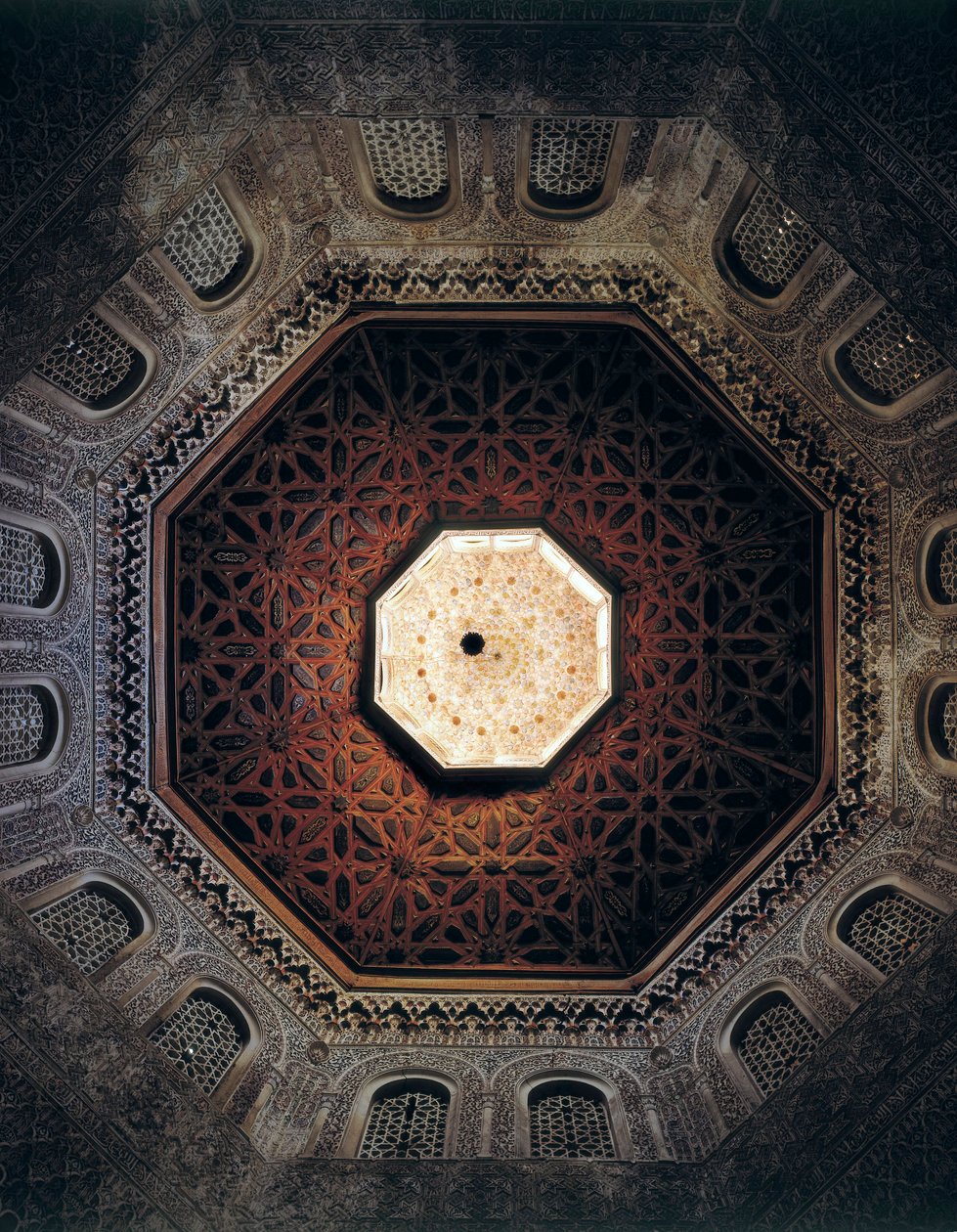 Plafond de la Madrasa de Grenade, Espagne, construit en 1349 - Spanish School