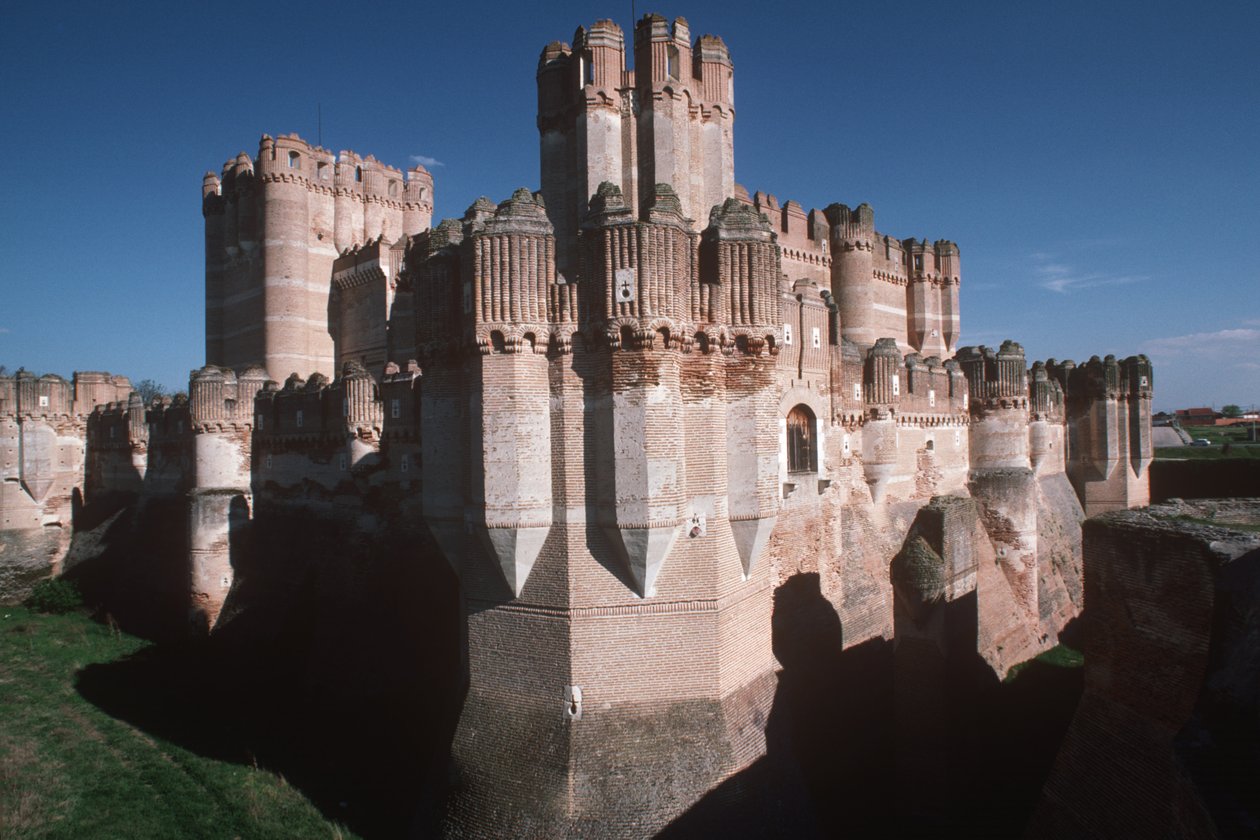 Vue du château, construit vers 1453 - Spanish School