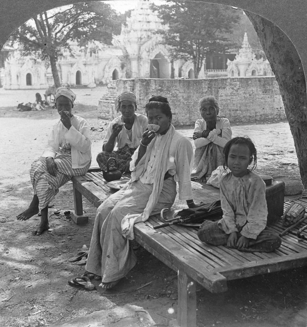 Un café social, Mandalay, Birmanie, 1908 - Stereo Travel Co