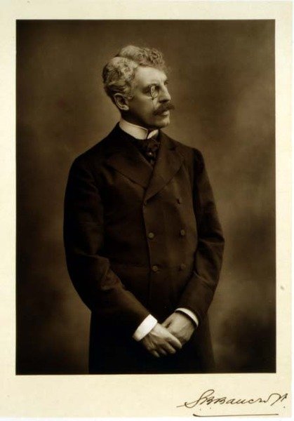 Sir Squire Bancroft (1841-1926), acteur et directeur de théâtre, portrait photographique - Studio Walery