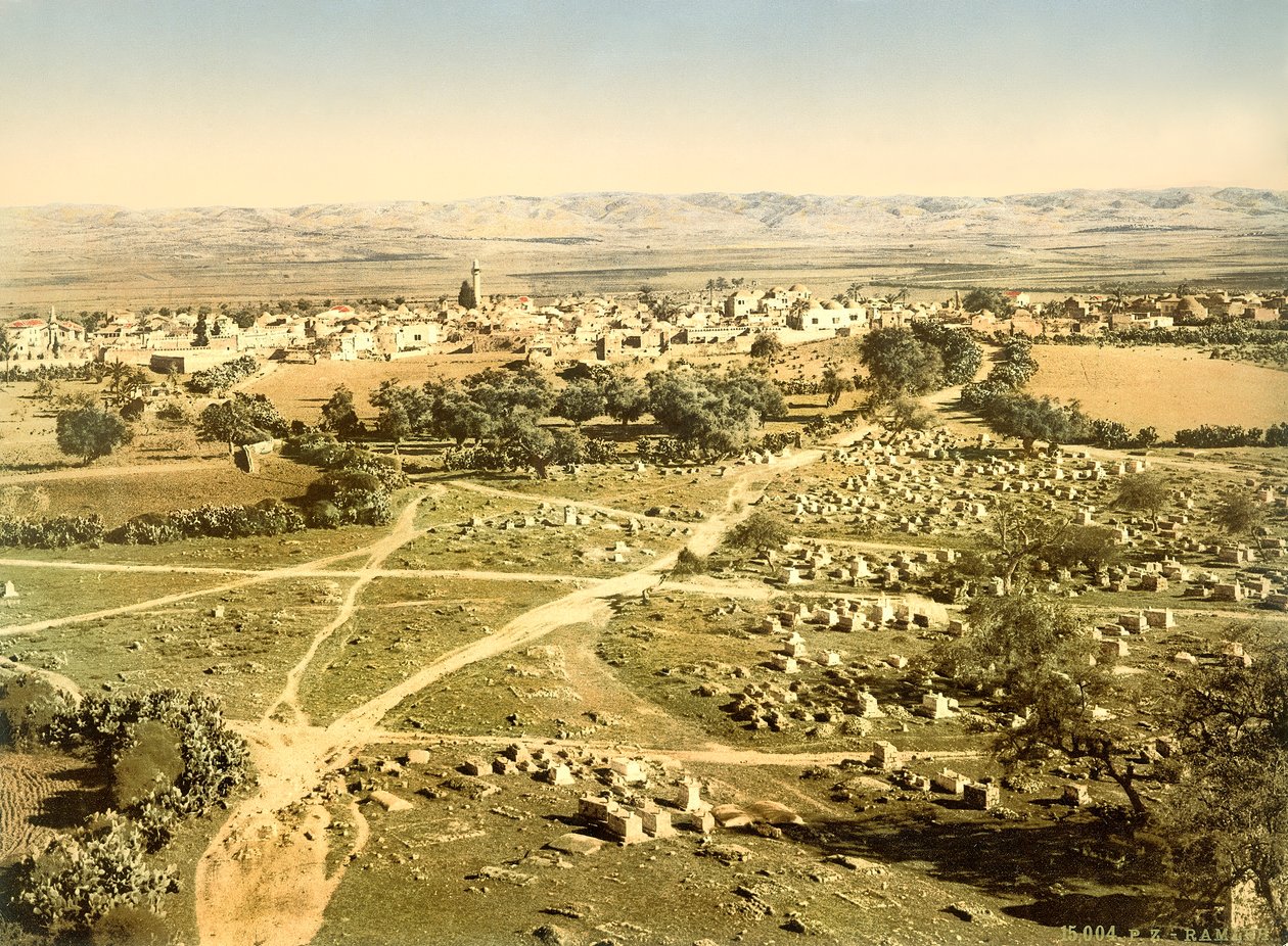 Vue de la ville de Ramleh avec le cimetière au premier plan, c.1880-1900 (photochromie) - Swiss Photographer