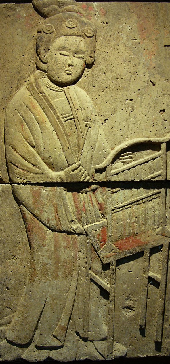 Stèle en terre cuite avec musicien, dynastie Tang (618-907), découverte dans la province de Shaanxi, Musée de la Forêt de Stèles à Xian. Photographie, Leonard de Selva, Chine, 2006 - Tang Dynasty Chinese School