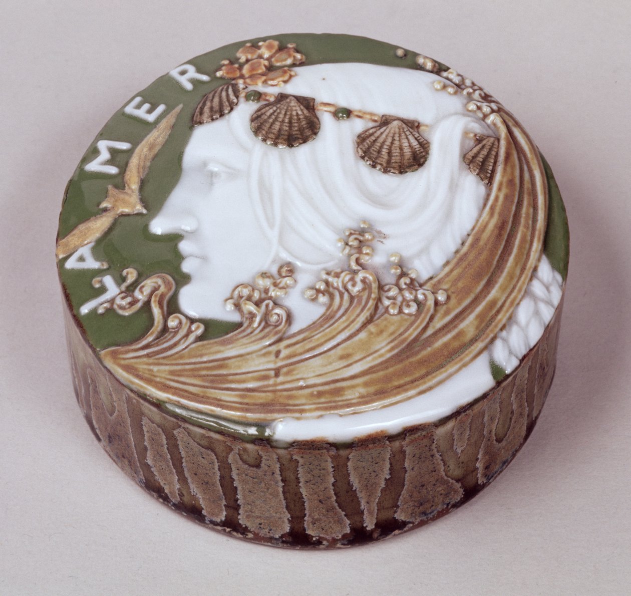 Presse-papier de Sèvres, décoration en relief incisée et appliquée, 1900 - Taxile Maximin Doat