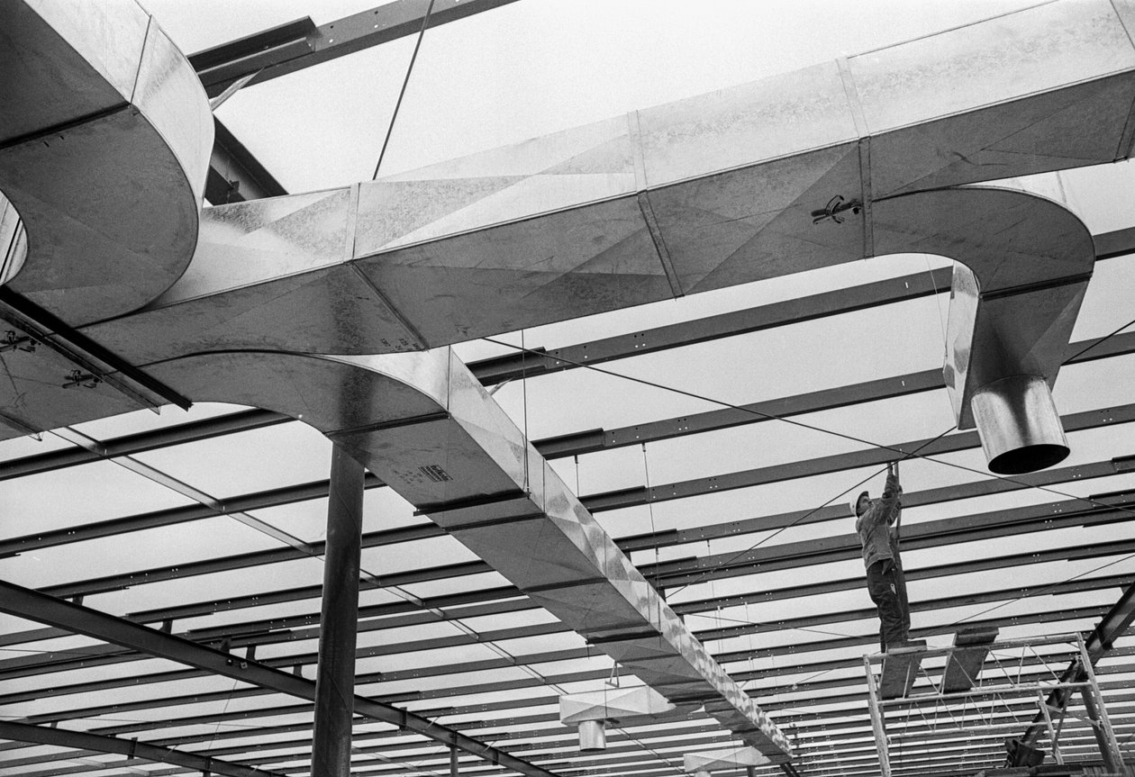 Charpente en acier et conduits de ventilation sur le chantier de construction aux opérations de Hanford - Ted Spiegel