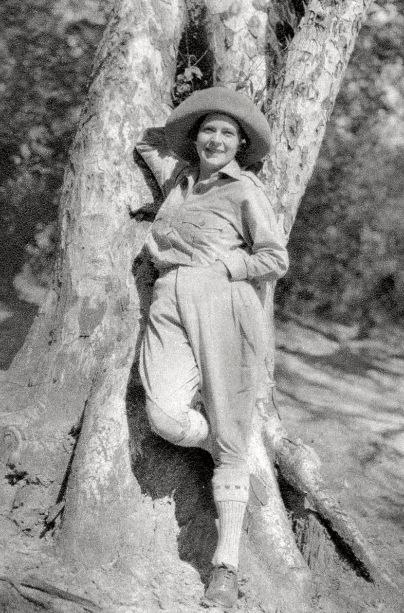 Stella Court Treatt, aventurière, auteure et cinéaste britannique, Maereres, Tanganyika - Thomas A. Glover