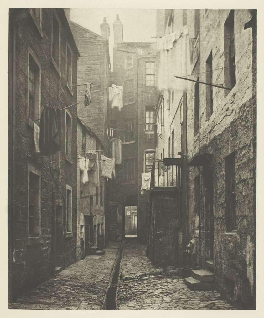 Close No. 75 High Street - Thomas Annan