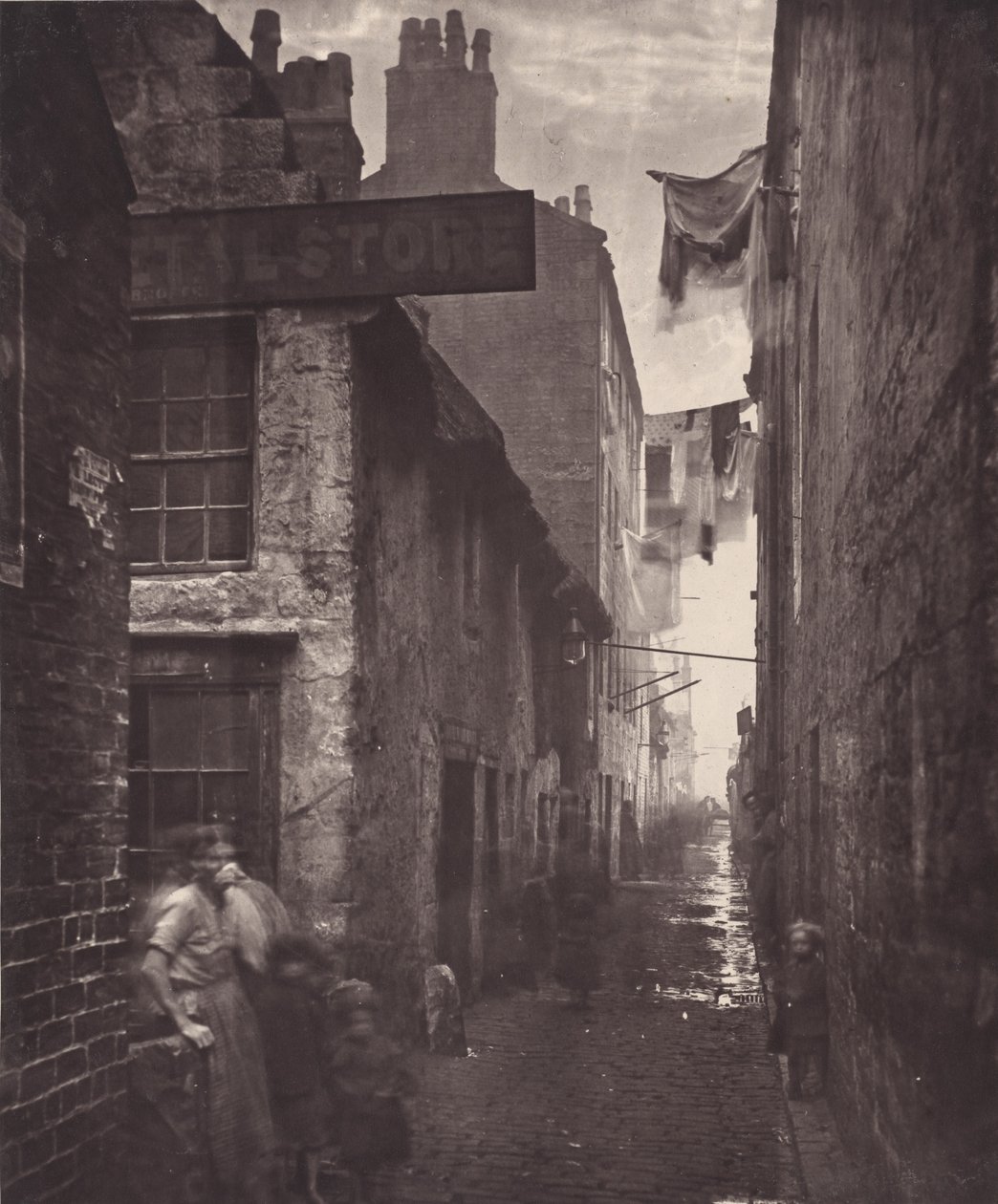 Vieux Vennel, Off High Street, 1868-1871 - Thomas Annan