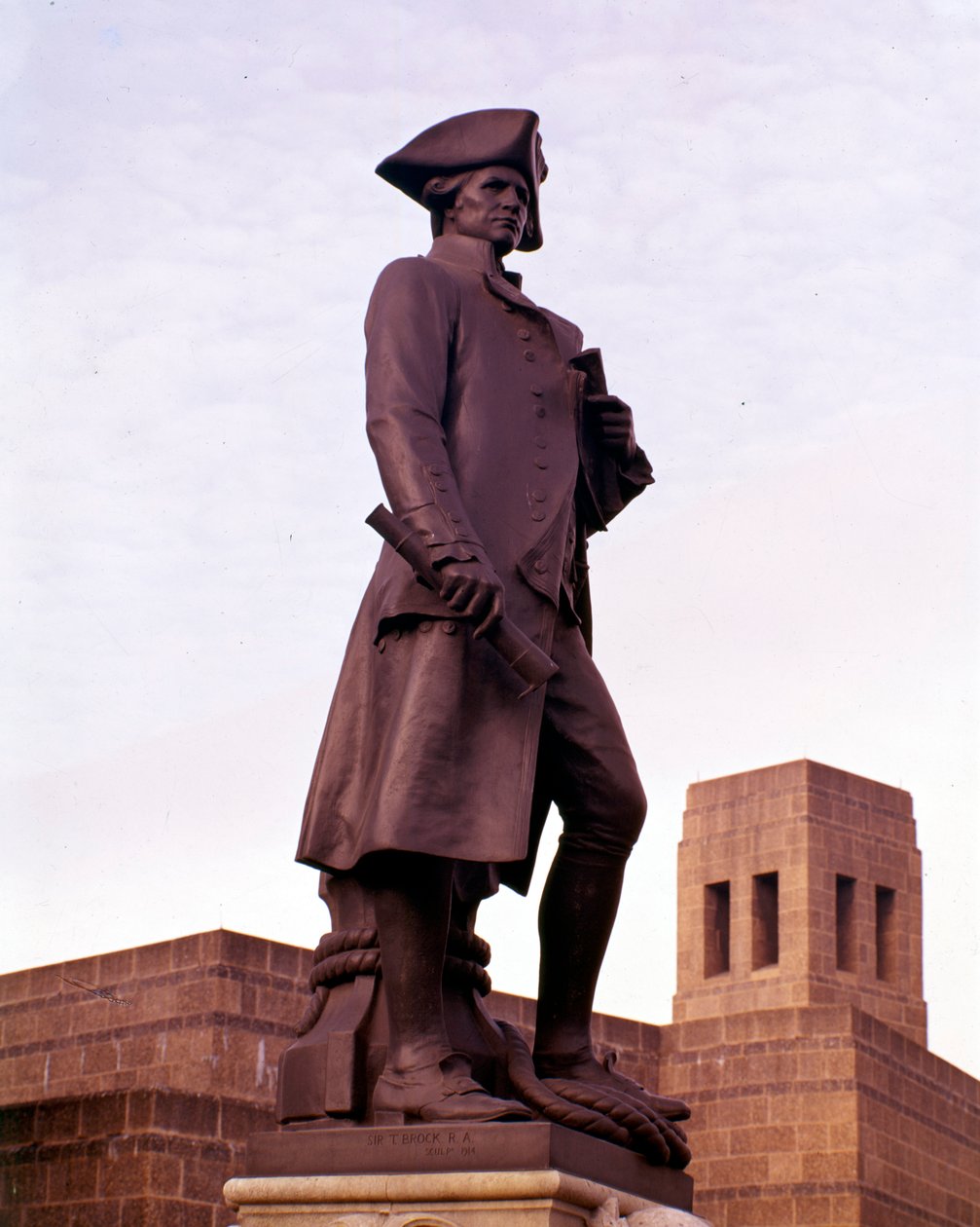 Statue du capitaine James Cook, 1914 - Thomas Brock