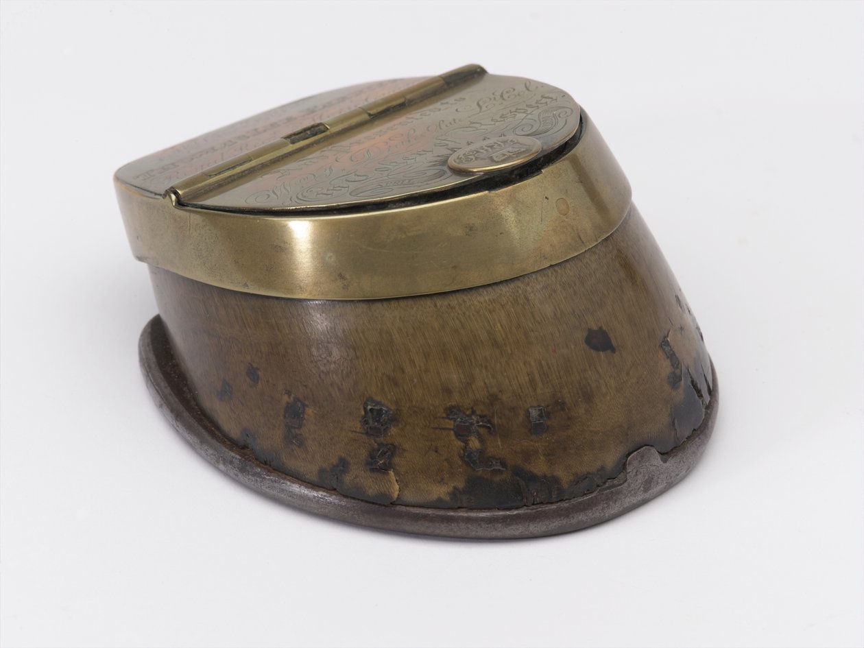 Encrier en sabot de cheval appartenant au Capitaine William Tyrwhitt Drake, Royal Horse Guards, vers 1829 - Thomas Lee