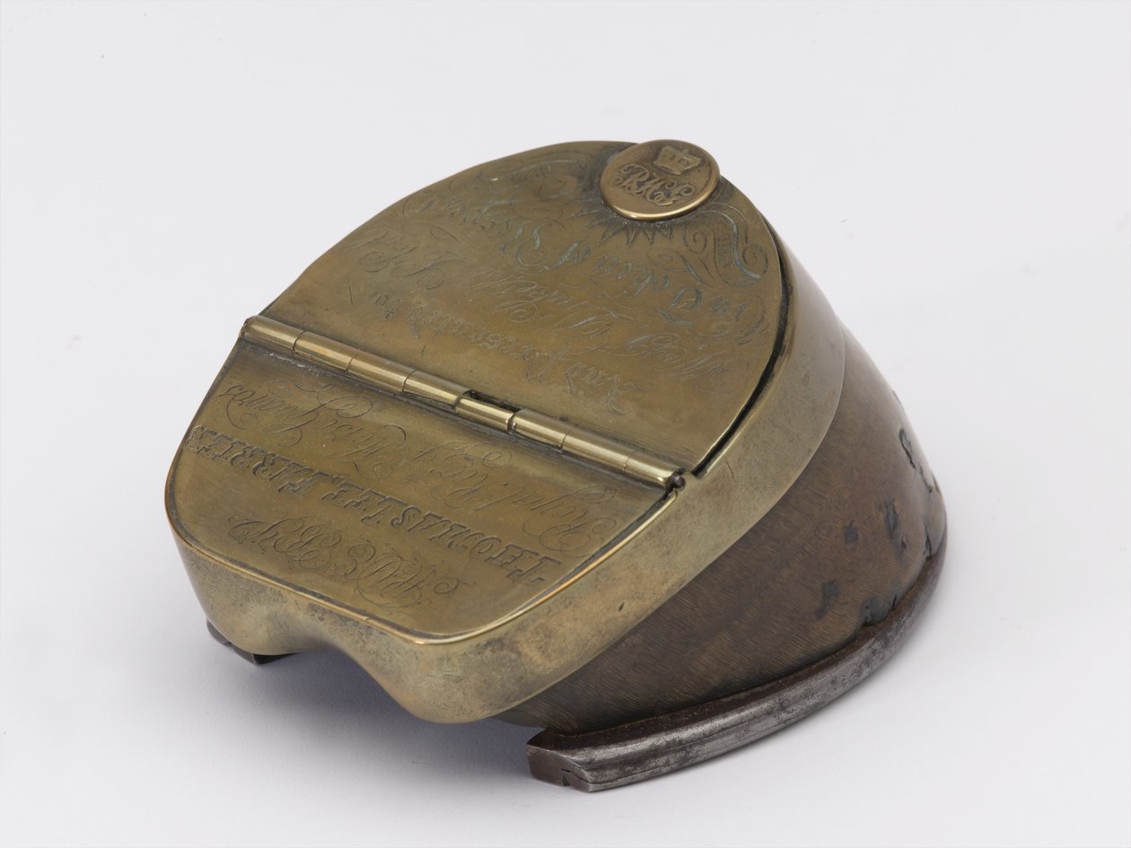 Encrier sabot de cheval appartenant au capitaine William Tyrwhitt Drake, Royal Horse Guards, vers 1829 - Thomas Lee
