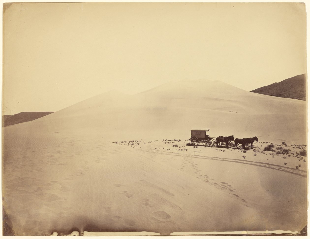 [Les collines de sable du désert près de Sink of Carson, dans le Nevada] - Timothy H. O