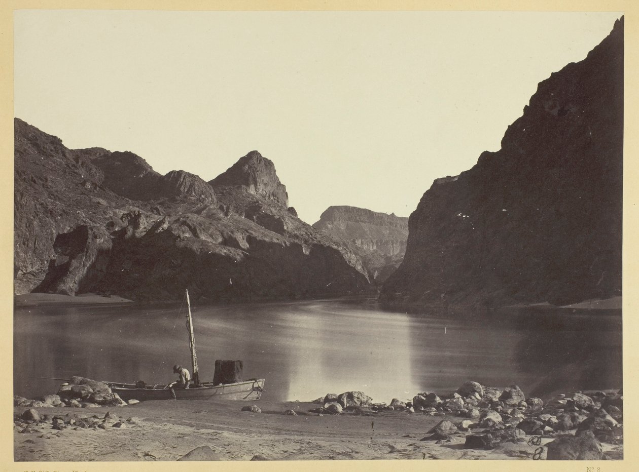 Black Cañon, fleuve Colorado, depuis le camp 8, en regardant vers le haut - Timothy O